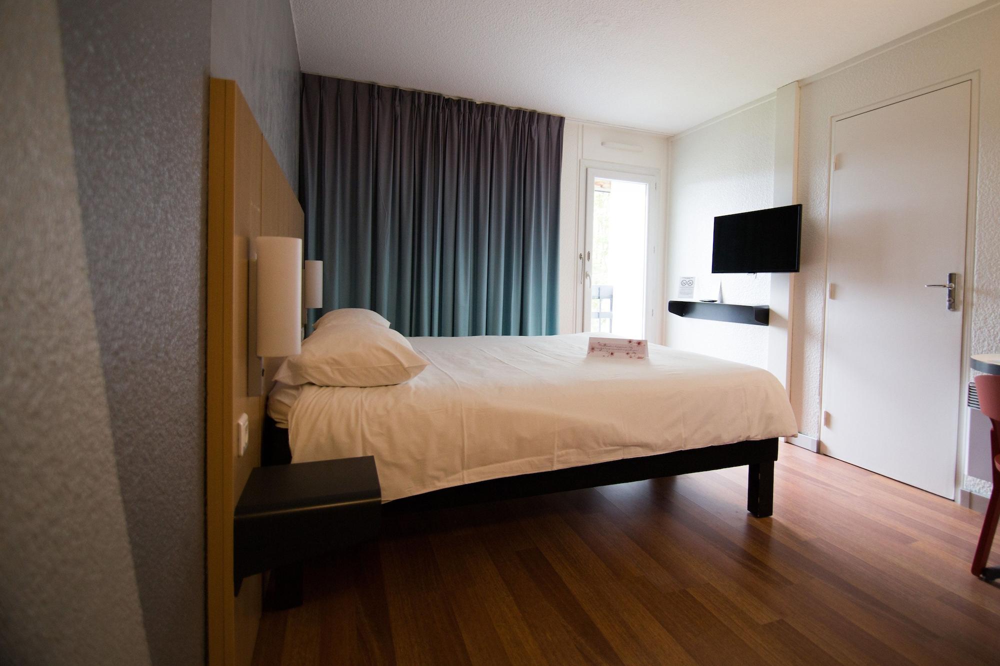 Ibis Rennes Beaulieu Hotel Cesson-Sevigne Exterior photo