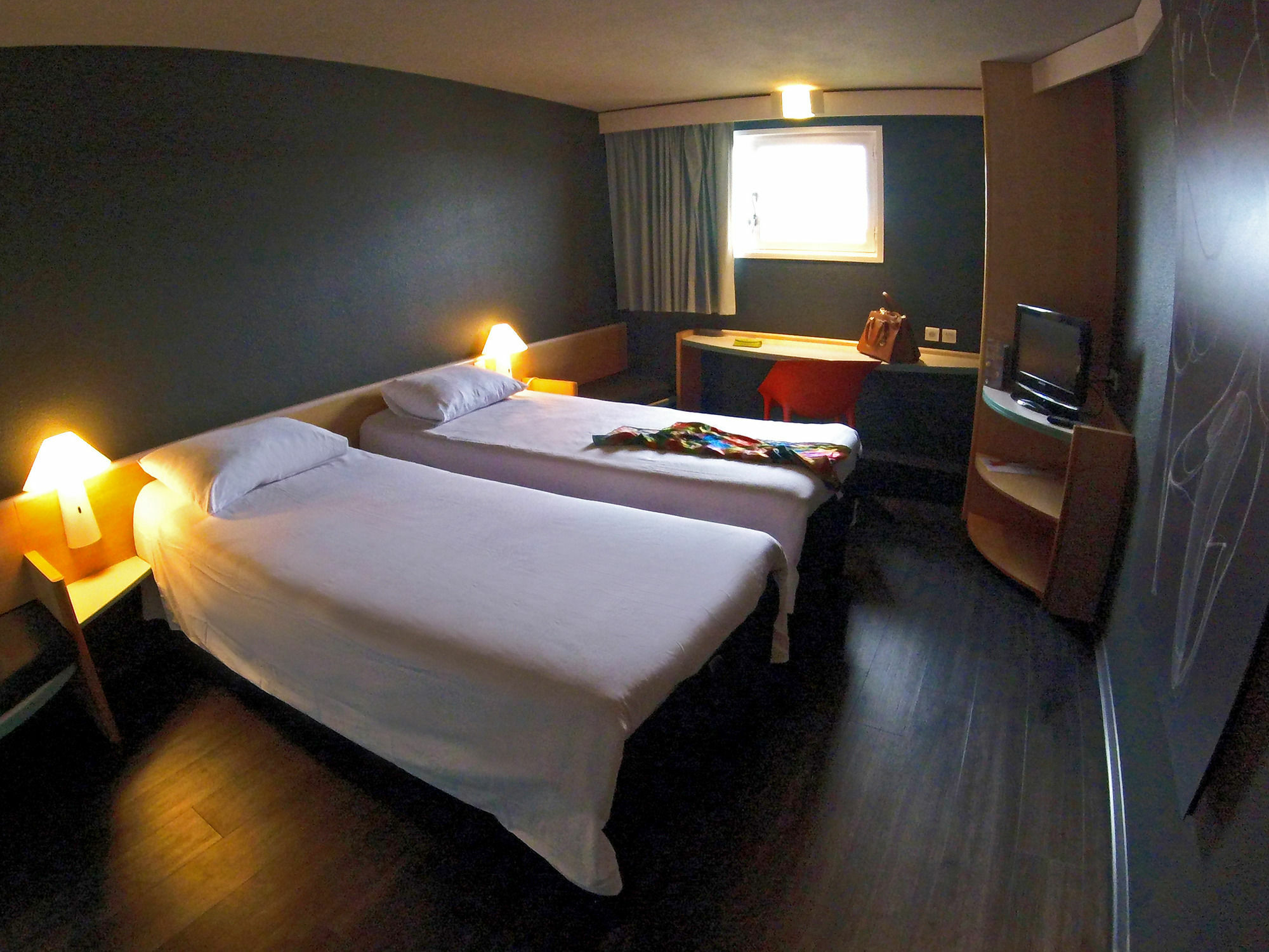 Ibis Rennes Beaulieu Hotel Cesson-Sevigne Exterior photo